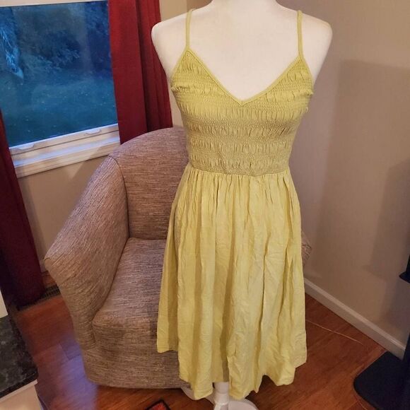 NWT WIld Fable Bright Yellow Stretchy Midi Dress Size XS - Picture 10 of 10
